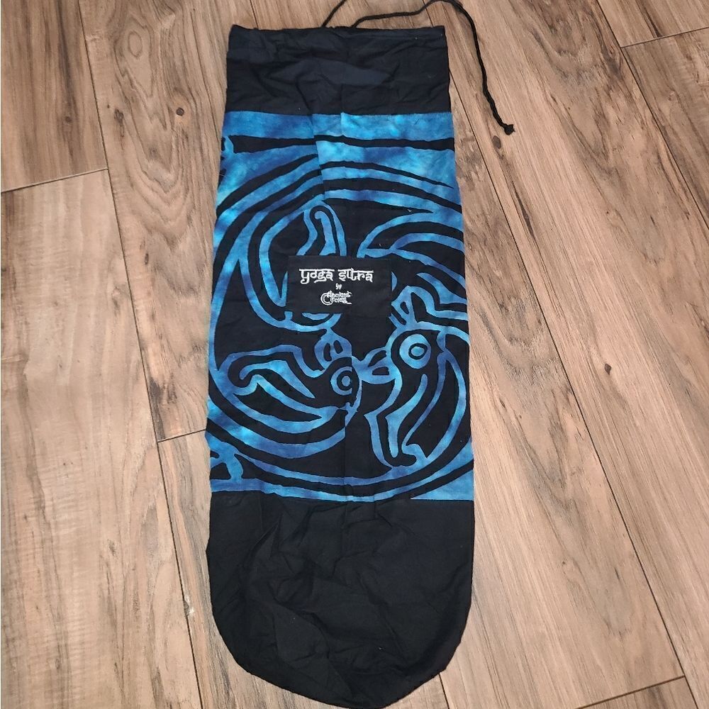 Ancient Circles Draw String Yoga Mat Bag Blue Tie Dye Shoulder Strap